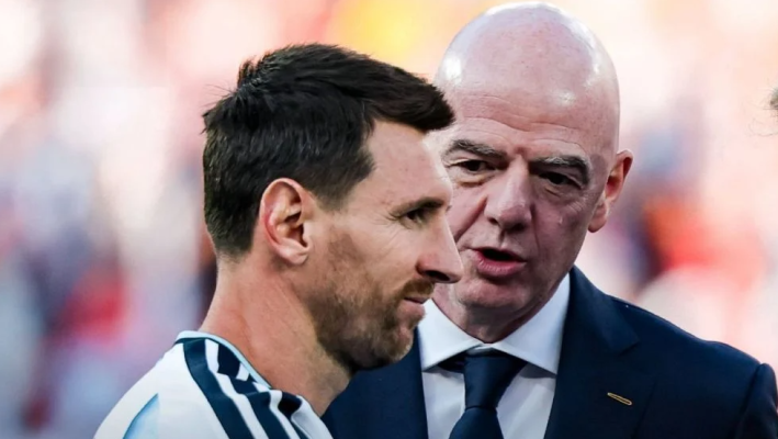 https://www.daily-bangladeshmirror.com/post/obsr-ghoshnar-pr-mesike-ze-barta-dilen-fifa-svapti-infantino